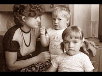 10. Theodor - Family guy feat. Filip Pelc (Prod. Sense) [official video]