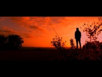 Azad Right - "Showtime" (Video)